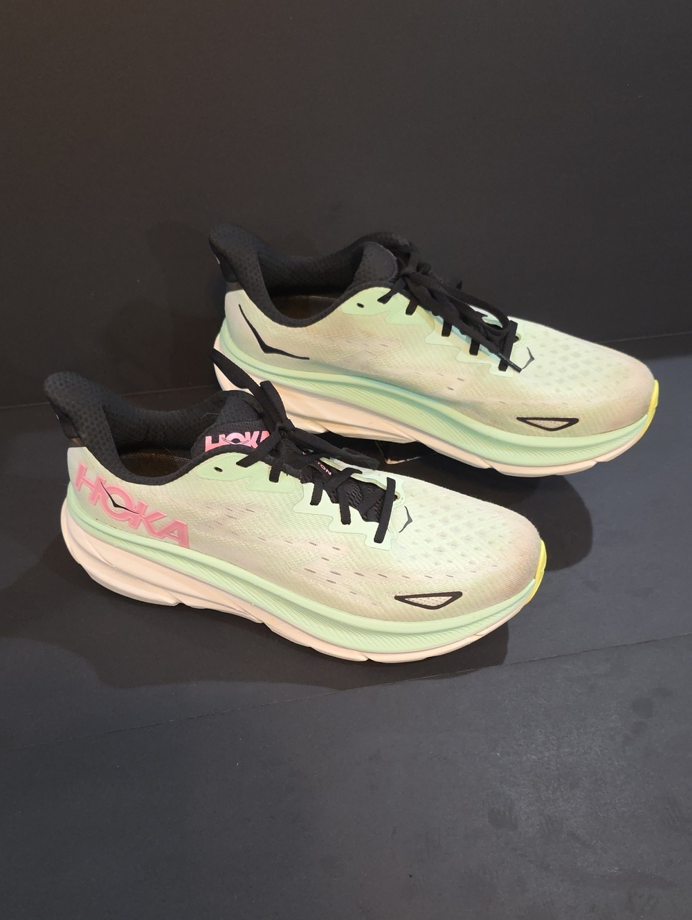 Hoka Clifton 9 Women’s Mint Green Shoes Black Laces and Pink Logo Size 11 B
